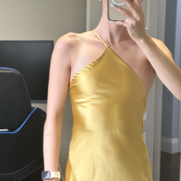 Never worn Zara wedding guest dress - Picture 3 of 3